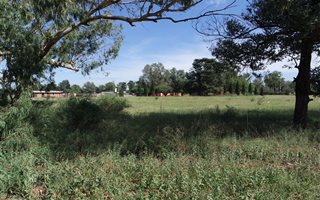 13.8 ha Land available in Valley Settlements AH