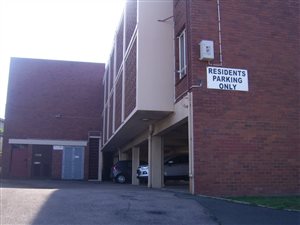2 Bed Apartment in Montclair