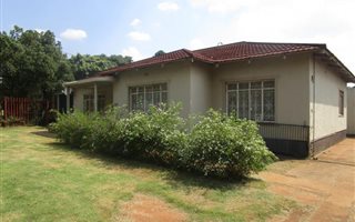 3 Bedroom House in Selection Park