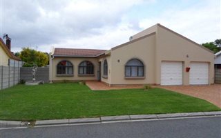 3 Bedroom House in Eden Park