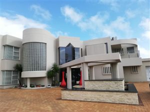 5 Bed House in Oslo Beach