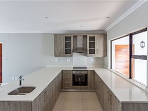 3 Bedroom House in Emberton Estate
