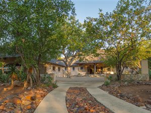 4 Bedroom House in Blyde Wildlife Estate