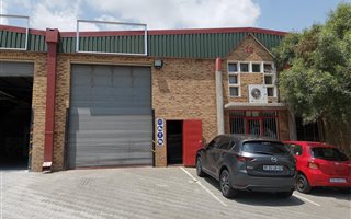 524 m² Industrial space in Louwlardia
