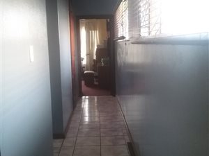 6 Bed House in Amalinda North