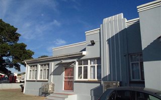 342 m² Office Space in Newton Park