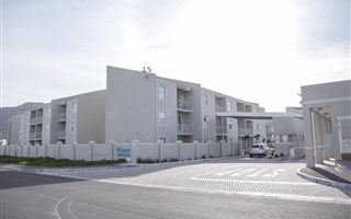 2 Bedroom Apartment in Muizenberg