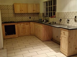 3 Bedroom House in Heuweloord