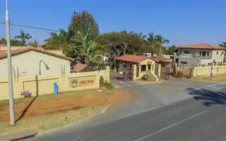 2 Bedroom Cluster in Bergbron