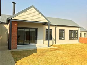 3 Bed Simplex in De Land Estate