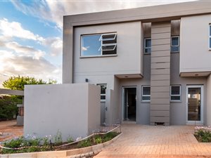3 Bed House in Menlo Park