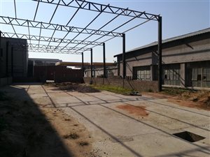 900 m² Commercial space in Bluff