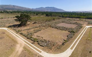 400 m² Land available in Bot River