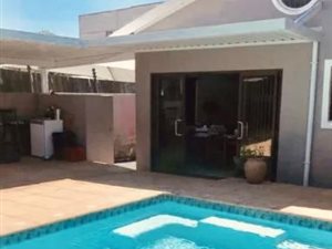 5 Bed House in Glenwood