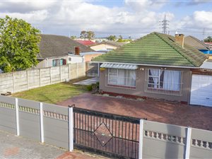 3 Bed House in Belmont Park