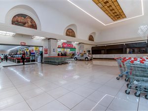 2 Bed Apartment in Newtown
