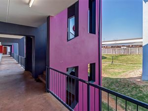 2 Bed Apartment in Tembisa