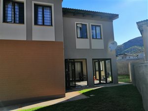 4 Bed House in Geelhoutpark