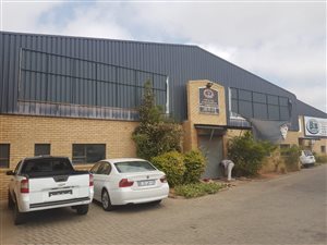 1100 m² Industrial space in Crown City