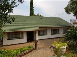 4 Bedroom House in Lukasrand