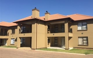 2 Bedroom Townhouse in Comet