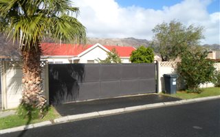 3 Bedroom House in Dobson