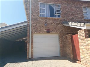 3 Bed Townhouse in Top Town