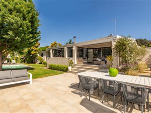 4 Bed House in Constantia