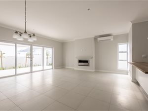 3 Bed House in Val de Vie