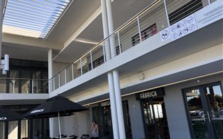 99 m² Commercial space in Sunningdale