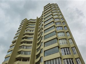 3 Bed Apartment in Strand Central