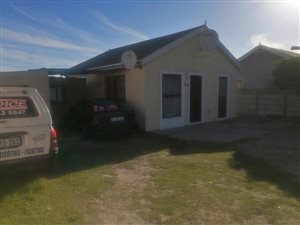 2 Bed House in Camelot