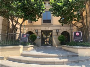 455 m² Commercial space in Fourways