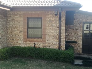 3 Bed Duplex in Aviary Hill