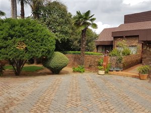 5 Bedroom House in Laudium