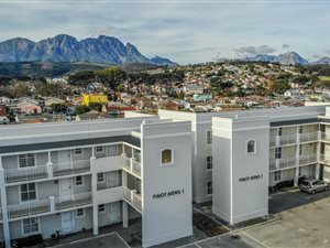 2 Bed Apartment in Nuutgevonden