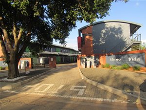 2 Bed Apartment in Universitas