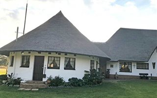 10 ha Farm with House in Walkerville