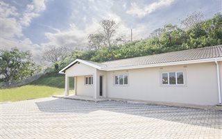 3 Bedroom Simplex in Red Hill