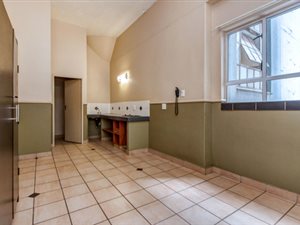 Bachelor apartment in Johannesburg Central