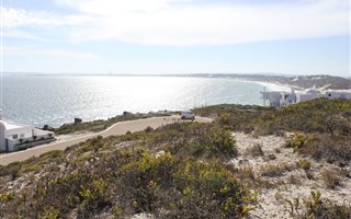 541 m² Land available in Langebaan North
