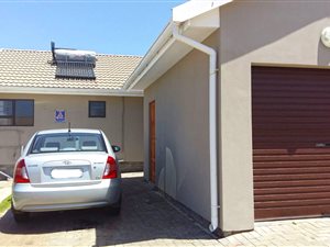 2 Bed Townhouse in Gonubie