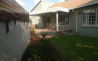 3 Bedroom Townhouse in Highveld