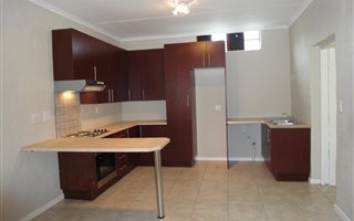 1 Bedroom Garden Cottage in Cresta