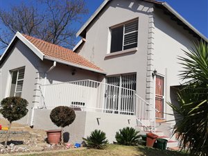3 Bed Duplex in Buccleuch