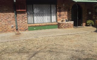 4 Bedroom House in Allanridge