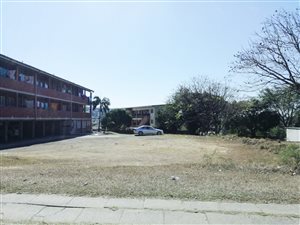 1000 m² Land available in Stanger Central