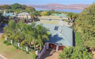3 Bedroom House in Caribbean Beach Club