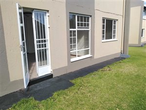 2 Bed Townhouse in Verwoerdpark