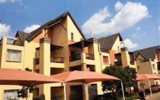 2 Bedroom Townhouse in Clubview